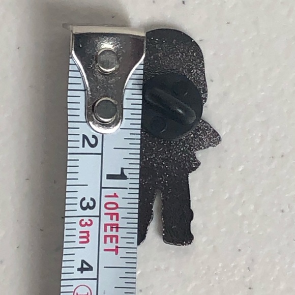 Spongebob Square Pants Pineapple House Lapel Pin Stocking Stuffer Patrick Bob - Picture 4 of 10